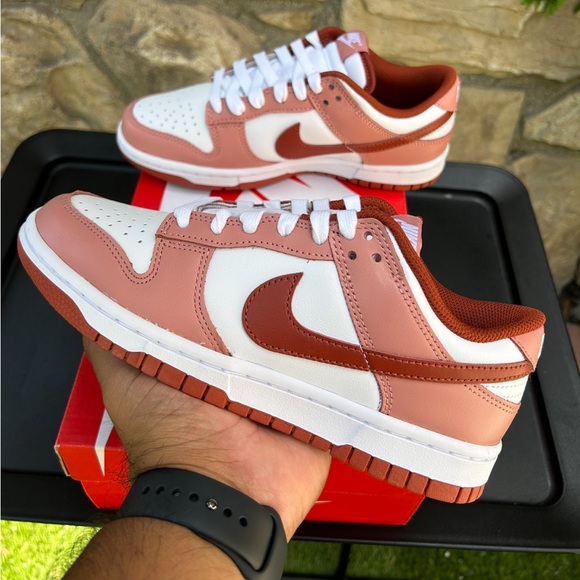 Nike Dunk Low “Red Stardust” Size 6.5 Women’s - Picture 5 of 11